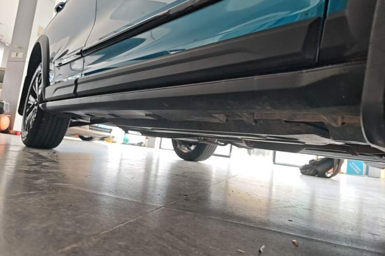 Used Haval LHERY 2021 GT Edition 1.5T Silver Rabbit Right Side Sill