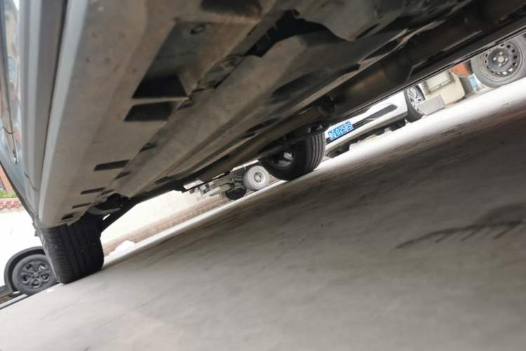 Used Haval LHERY 2021 High-Performance Version 1.5T Golden Rabbit Right Side Sill