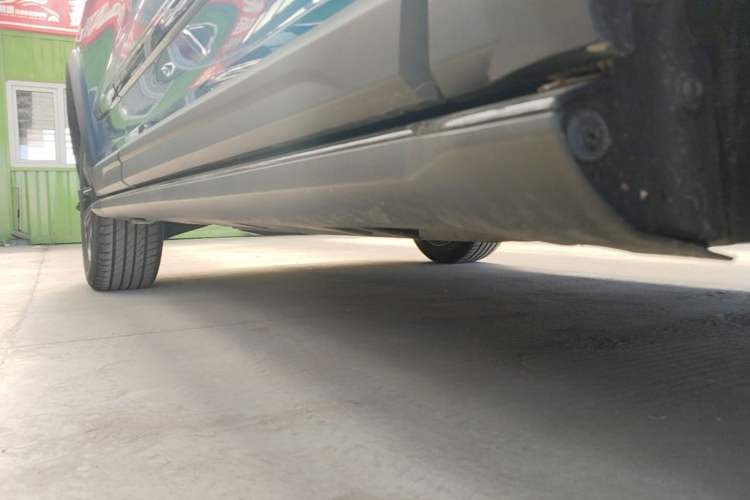 Used Haval LHERY 2021 High-Performance Version 1.5T Golden Rabbit Right Side Sill