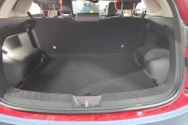 Used Haval LHERY 2021 GT Edition 1.5T Silver Rabbit Trunk