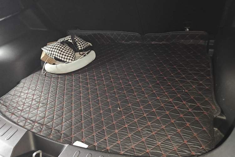 Used Haval LHERY 2021 High-Performance Version 1.5T Golden Rabbit Trunk
