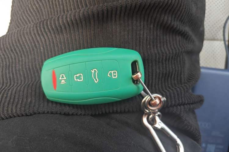 Used Haval LHERY 2021 GT Edition 1.5T Silver Rabbit Vehicle Key