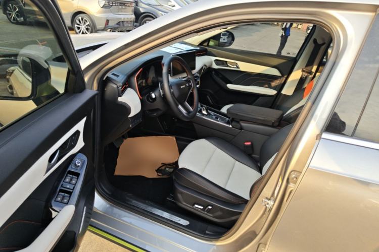 Used Haval LHERY 2021 High-Performance Version 1.5T Golden Rabbit Driver Seat