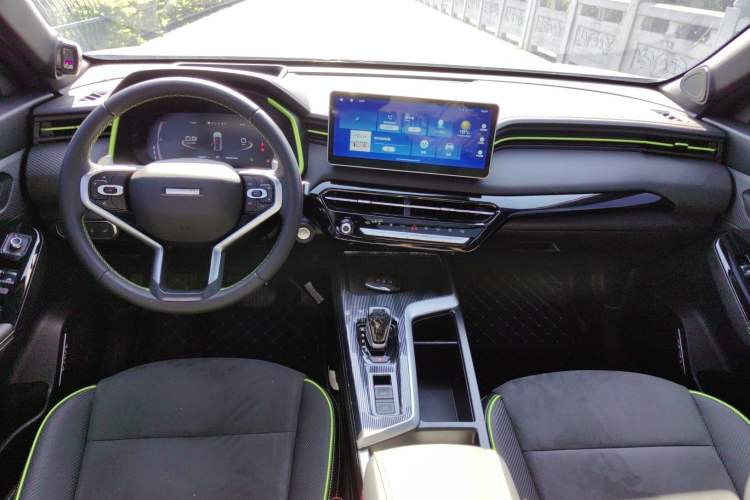 Used Haval LHERY 2021 GT Edition 1.5T Platinum Rabbit Center Console