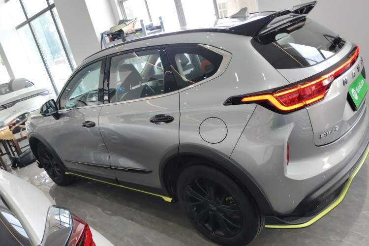 Used Haval LHERY 2021 High-Performance Version 1.5T Golden Rabbit Exterior 3
