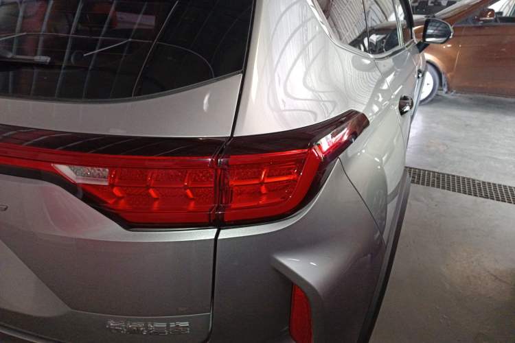 Used Haval LHERY 2021 High-Performance Version 1.5T Golden Rabbit Exterior 3