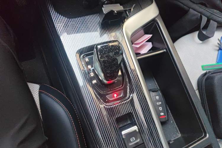 Used Haval LHERY 2021 High-Performance Version 1.5T Golden Rabbit Gear Lever