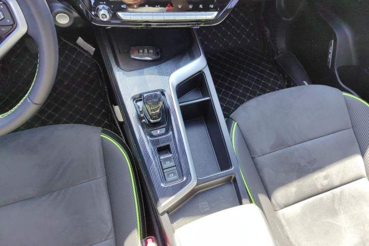 Used Haval LHERY 2021 GT Edition 1.5T Platinum Rabbit Gear Lever