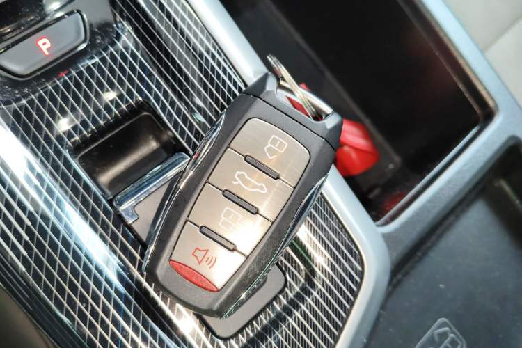 Used Haval LHERY 2021 High-Performance Version 1.5T Golden Rabbit Interior 1