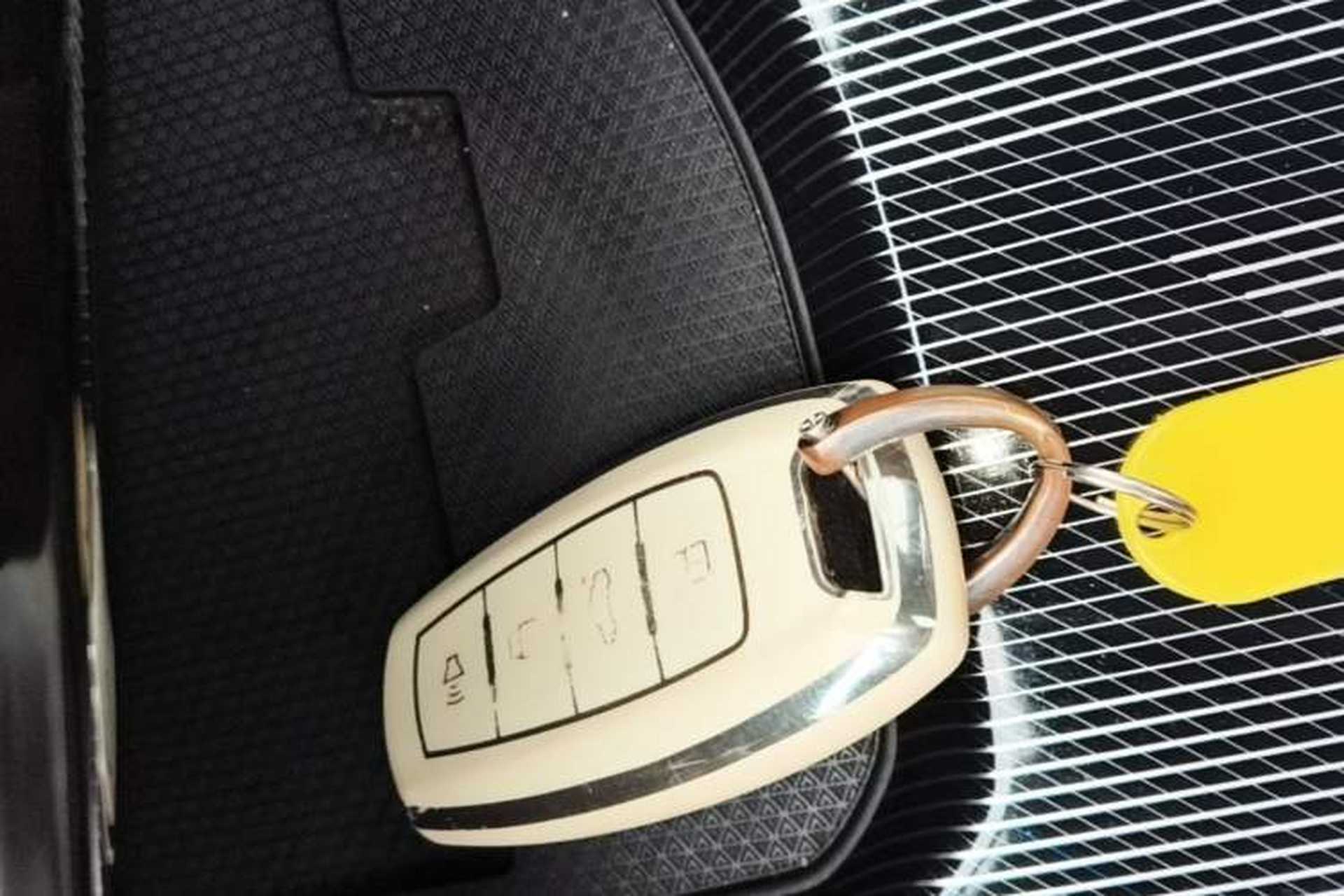 Used Haval LHERY 2021 High-Performance Version 1.5T Golden Rabbit Interior 1