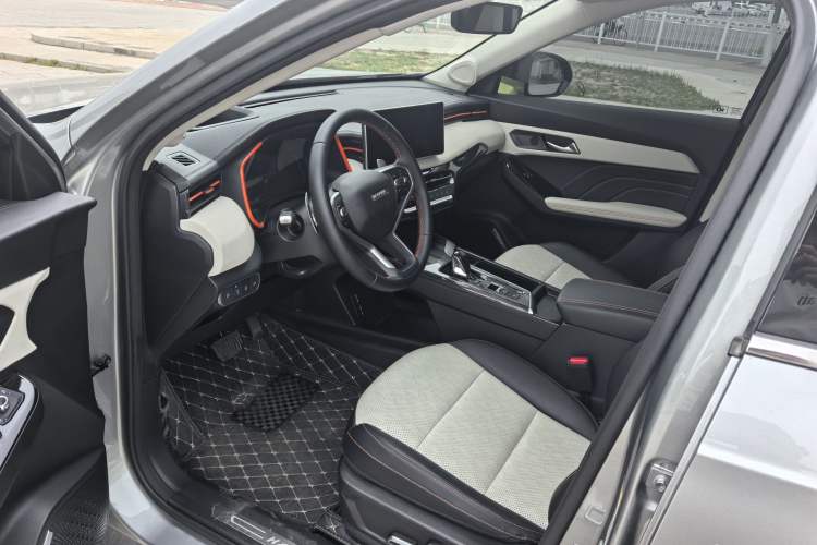 Used Haval LHERY 2021 GT Edition 1.5T Platinum Rabbit Interior 2