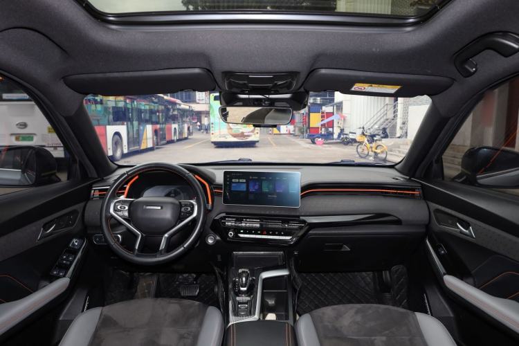 Used Haval LHERY 2021 High-Performance Version 1.5T Golden Rabbit Interior 2