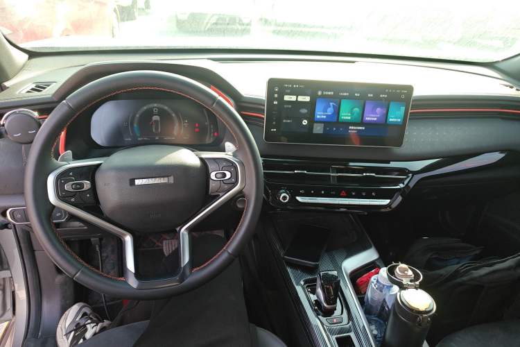 Used Haval LHERY 2021 High-Performance Version 1.5T Golden Rabbit Interior 2