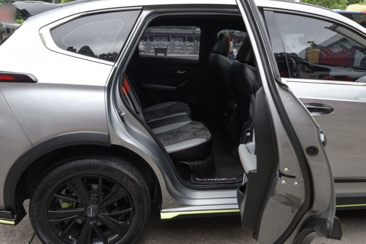 Used Haval LHERY 2021 High-Performance Version 1.5T Golden Rabbit Interior 4