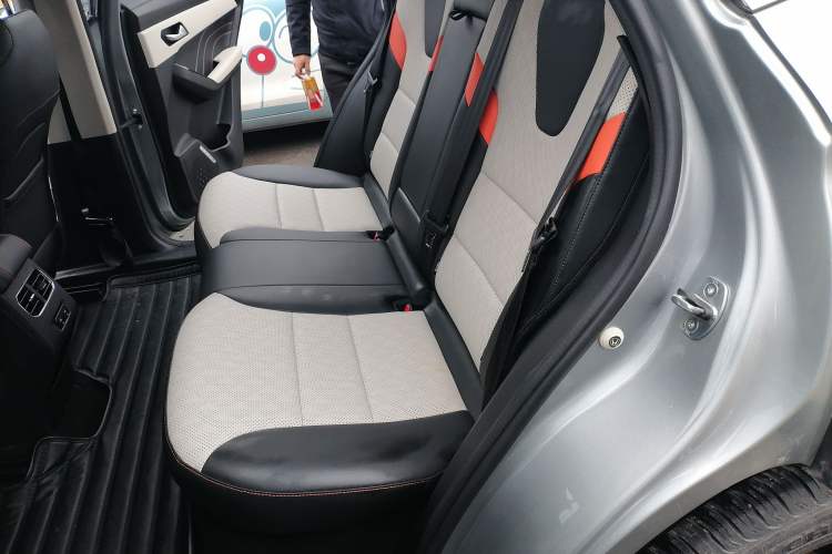 Used Haval LHERY 2021 High-Performance Version 1.5T Golden Rabbit Left Rear Seat