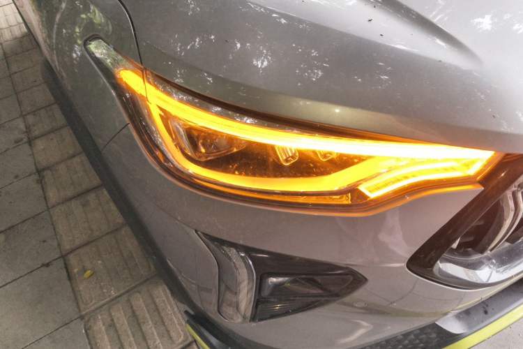 Used Haval LHERY 2021 High-Performance Version 1.5T Golden Rabbit Right Front Headlight