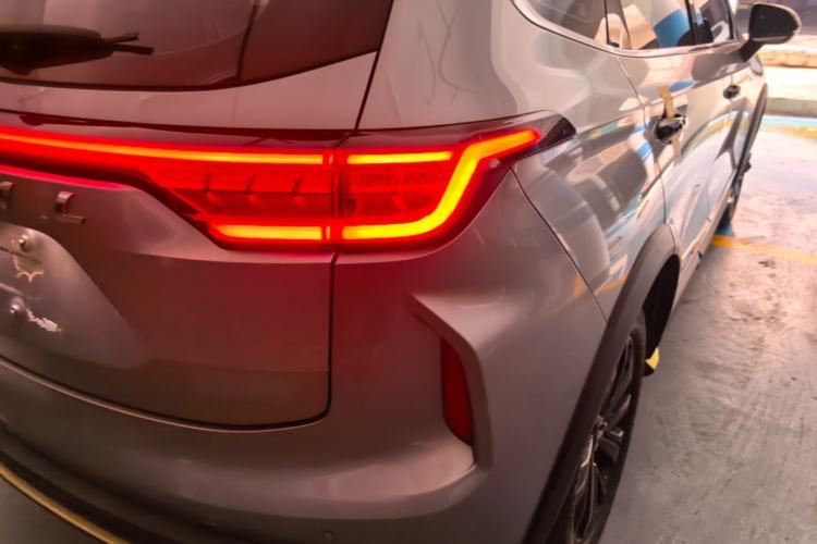 Used Haval LHERY 2021 High-Performance Version 1.5T Golden Rabbit Right Rear Taillight