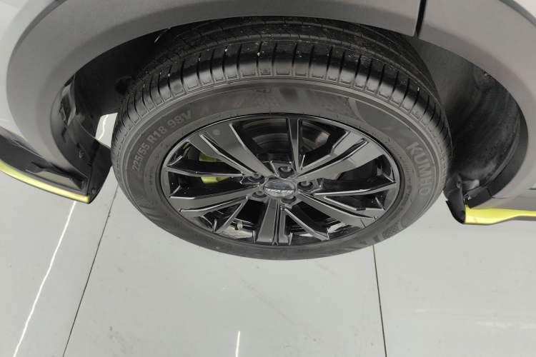 Used Haval LHERY 2021 High-Performance Version 1.5T Golden Rabbit Right Rear Wheel Hub