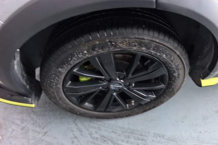 Used Haval LHERY 2021 High-Performance Version 1.5T Golden Rabbit Right Rear Wheel Hub