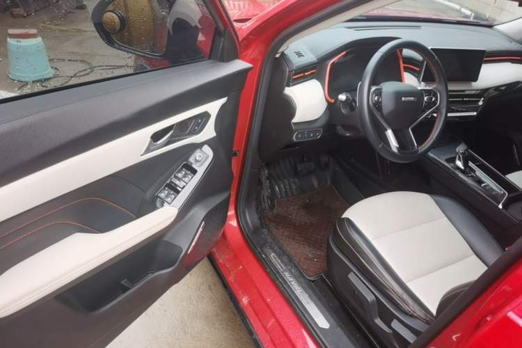Used Haval LHERY 2021 GT Edition 1.5T Silver Rabbit Driver Seat