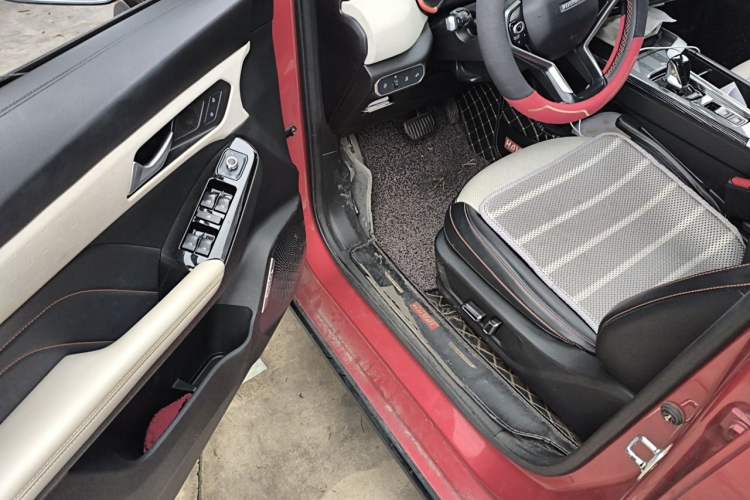 Used Haval LHERY 2021 High-Performance Version 1.5T Golden Rabbit Driver Seat