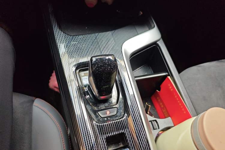 Used Haval LHERY 2021 High-Performance Version 1.5T Golden Rabbit Gear Lever