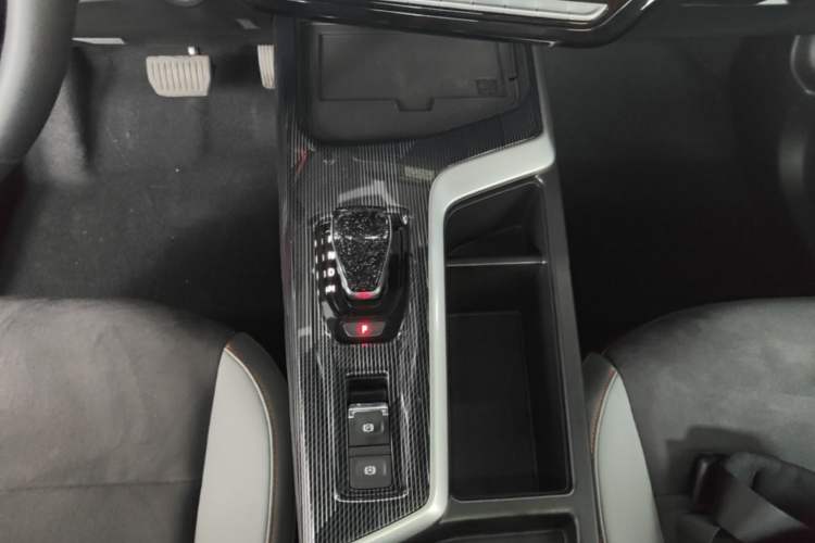 Used Haval LHERY 2021 High-Performance Version 1.5T Golden Rabbit Gear Lever