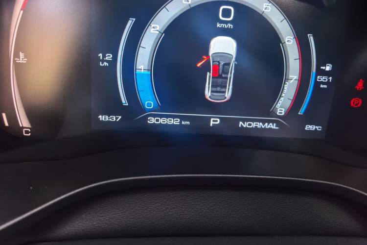 Used Haval LHERY 2021 High-Performance Version 1.5T Golden Rabbit Odometer Close Up