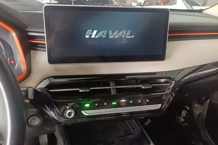 Used Haval LHERY 2021 High-Performance Version 1.5T Golden Rabbit Audio And AC Panel