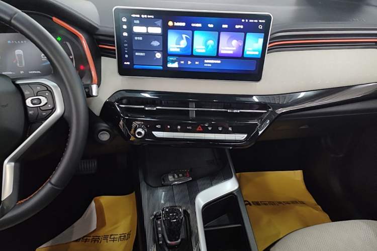 Used Haval LHERY 2021 High-Performance Version 1.5T Golden Rabbit Audio And AC Panel