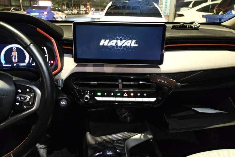 Used Haval LHERY 2021 GT Edition 1.5T Silver Rabbit Audio And AC Panel