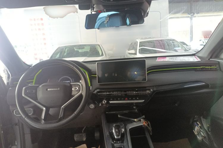 Used Haval LHERY 2021 High-Performance Version 1.5T Golden Rabbit Center Console