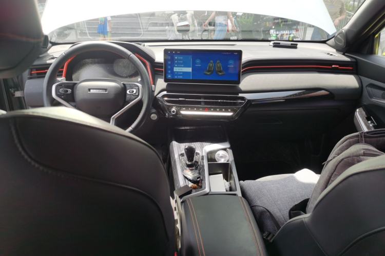 Used Haval LHERY 2021 GT Edition 1.5T Platinum Rabbit Center Console