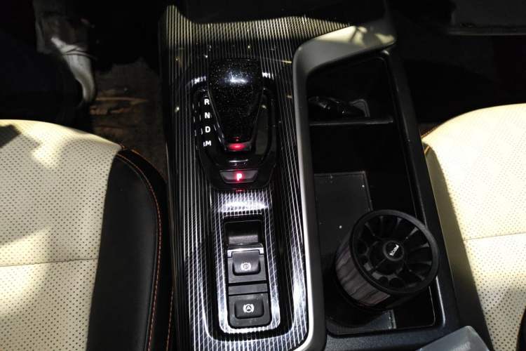 Used Haval LHERY 2021 GT Edition 1.5T Silver Rabbit Gear Lever