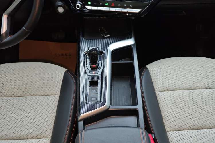 Used Haval LHERY 2021 High-Performance Version 1.5T Golden Rabbit Gear Lever