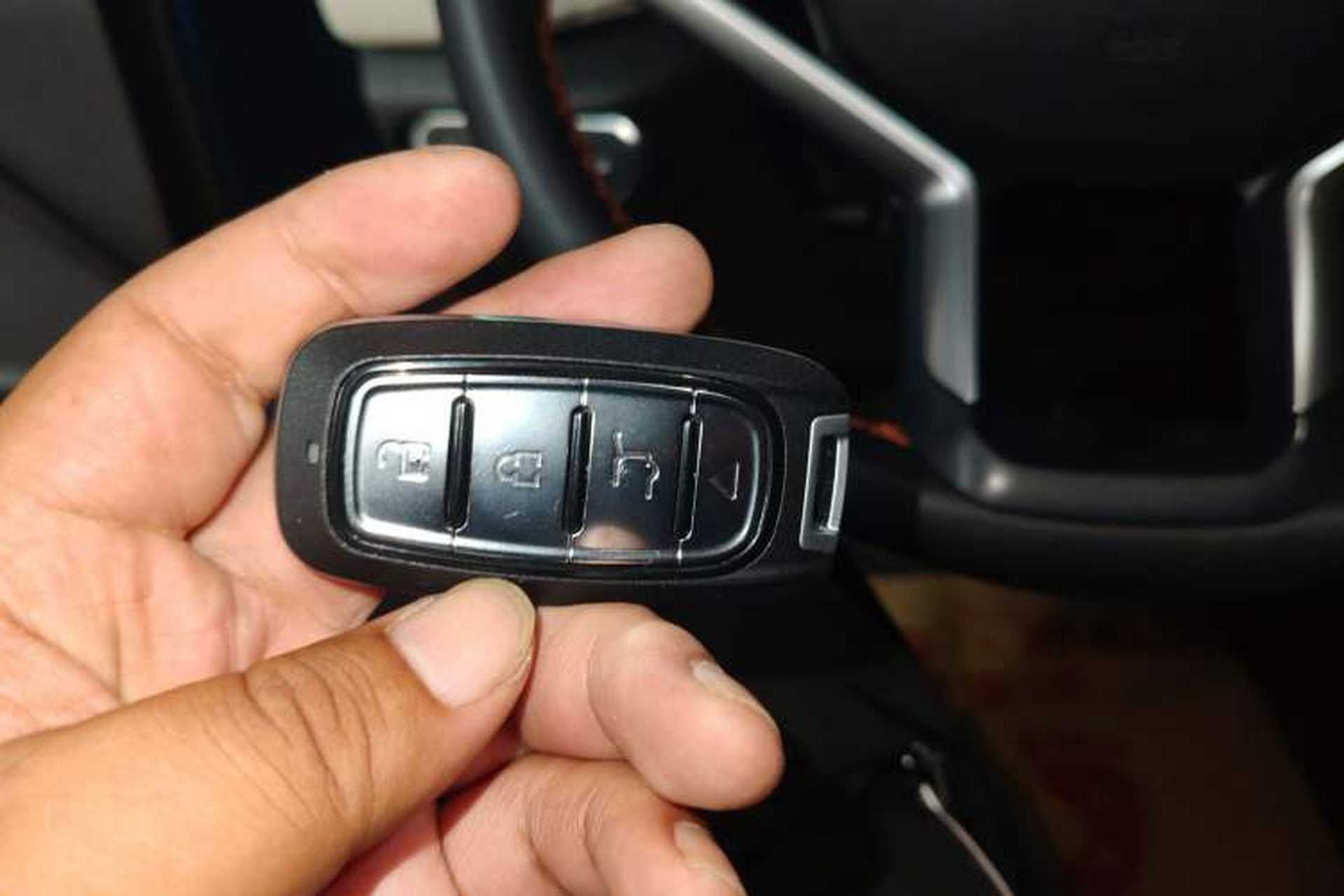 Used Haval LHERY 2021 High-Performance Version 1.5T Golden Rabbit Interior 1