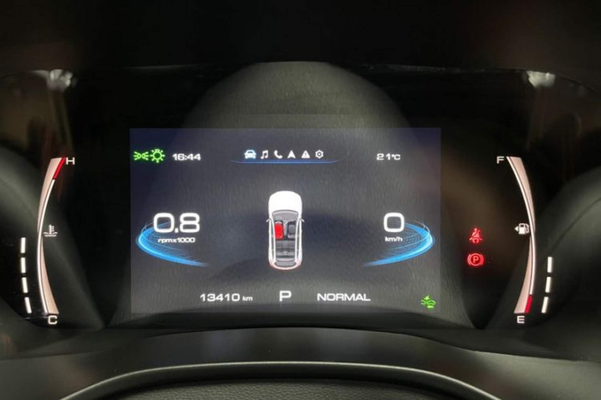 Used Haval LHERY 2021 High-Performance Version 1.5T Golden Rabbit Odometer Close Up