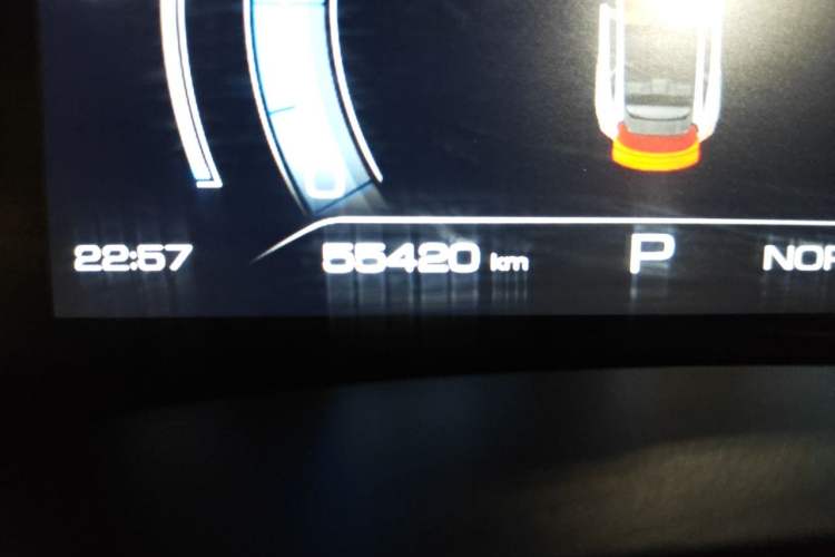 Used Haval LHERY 2021 GT Edition 1.5T Silver Rabbit Odometer Close Up
