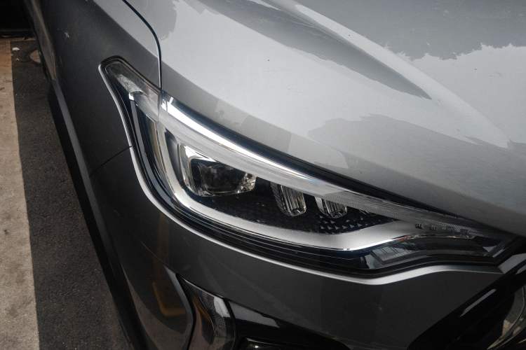 Used Haval LHERY 2021 High-Performance Version 1.5T Golden Rabbit Right Front Headlight