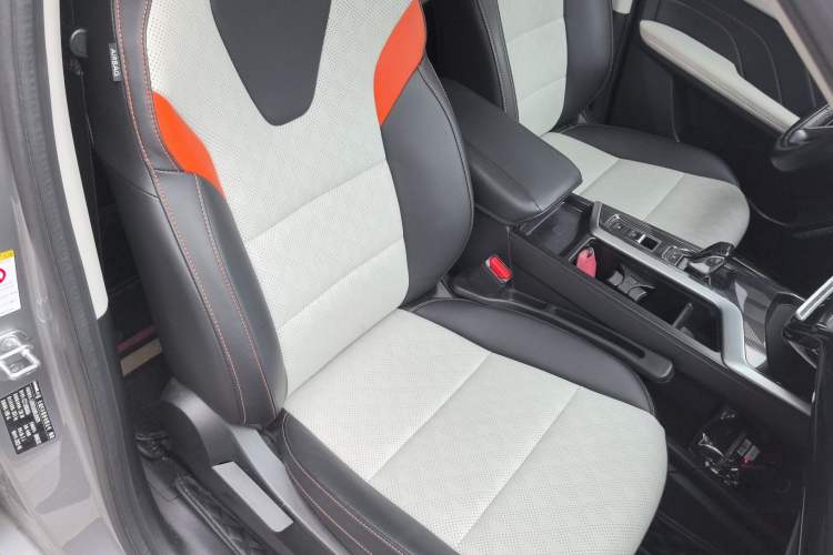Used Haval LHERY 2021 High-Performance Version 1.5T Golden Rabbit Right Front Seat