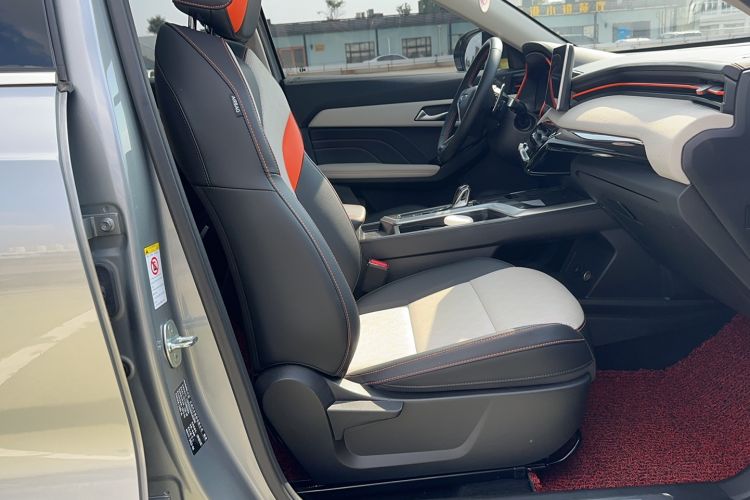 Used Haval LHERY 2021 High-Performance Version 1.5T Golden Rabbit Right Front Seat