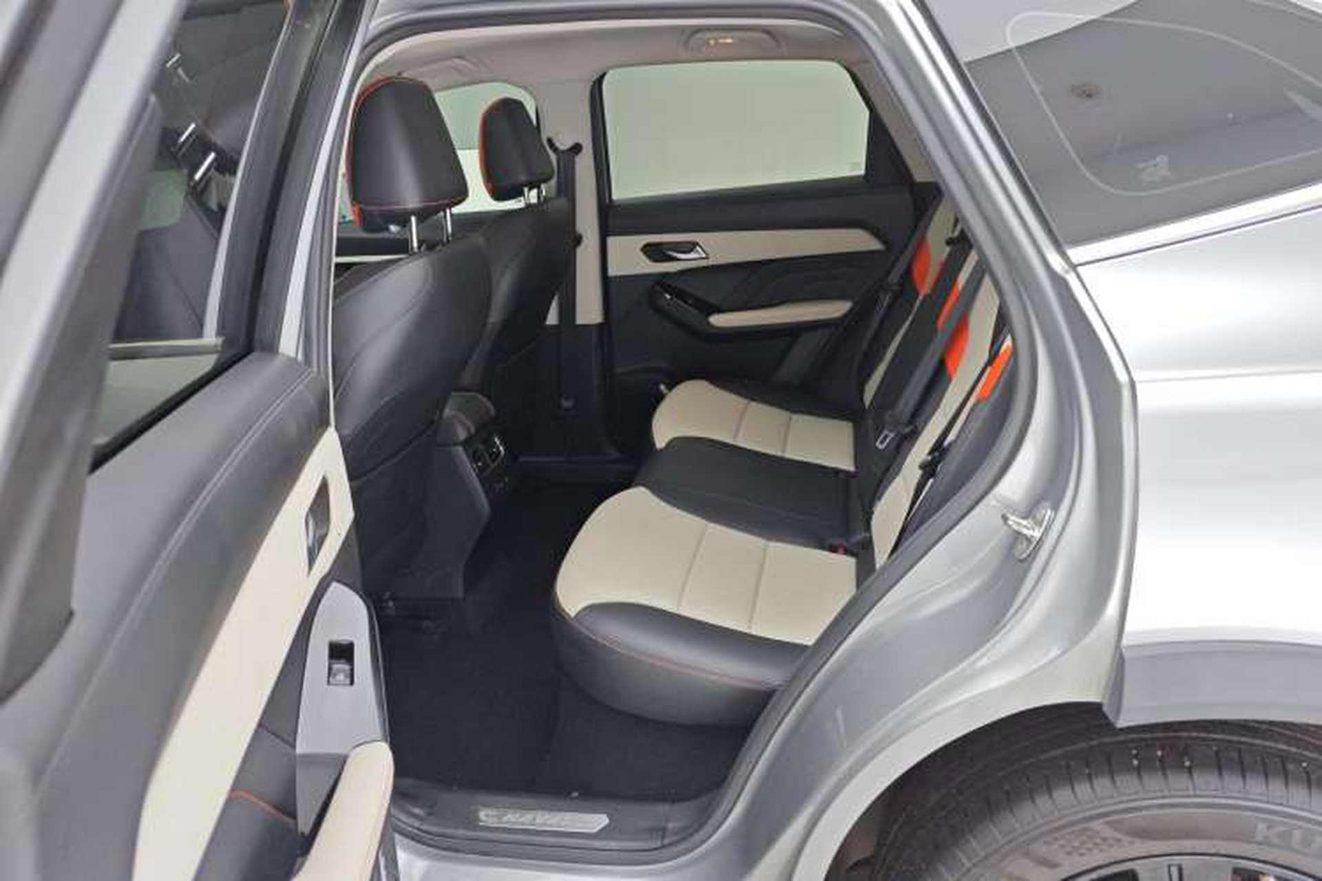 Used Haval LHERY 2021 High-Performance Version 1.5T Golden Rabbit Right Rear Seat