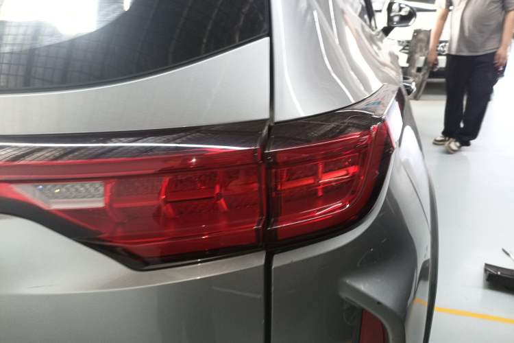 Used Haval LHERY 2021 High-Performance Version 1.5T Golden Rabbit Right Rear Taillight
