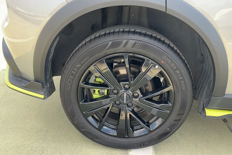 Used Haval LHERY 2021 High-Performance Version 1.5T Golden Rabbit Right Rear Wheel Hub