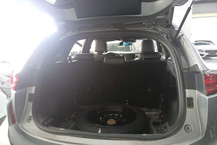 Used Haval LHERY 2021 High-Performance Version 1.5T Golden Rabbit Trunk