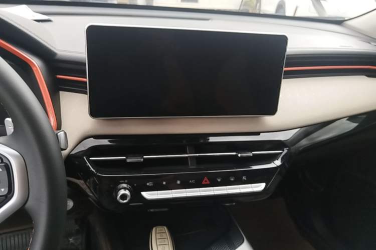 Used Haval LHERY 2021 High-Performance Version 1.5T Golden Rabbit Audio And AC Panel