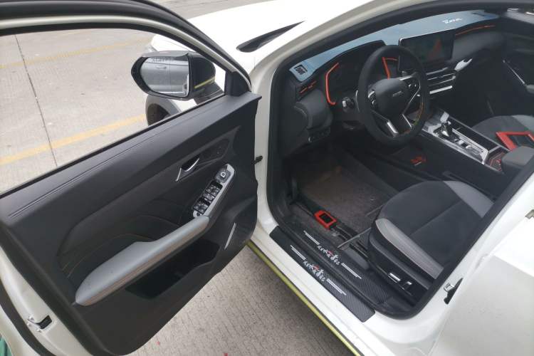 Used Haval LHERY 2021 High-Performance Version 1.5T Golden Rabbit Driver Seat