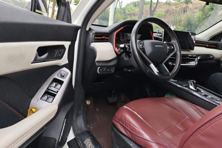 Used Haval LHERY 2021 High-Performance Version 1.5T Golden Rabbit Driver Seat