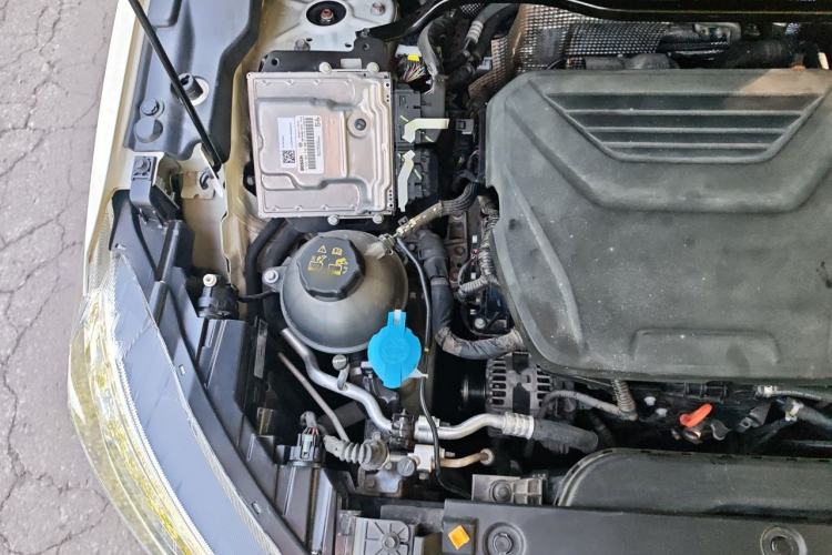 Used Haval LHERY 2021 High-Performance Version 1.5T Golden Rabbit Engine Bay Right