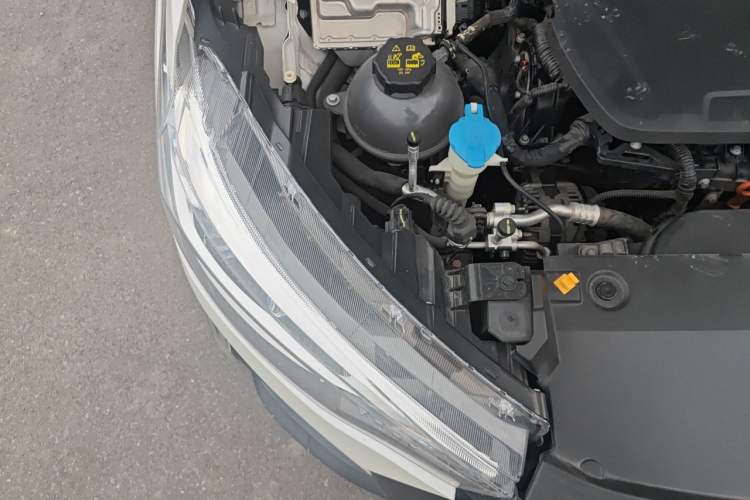 Used Haval LHERY 2021 High-Performance Version 1.5T Golden Rabbit Engine Bay Right